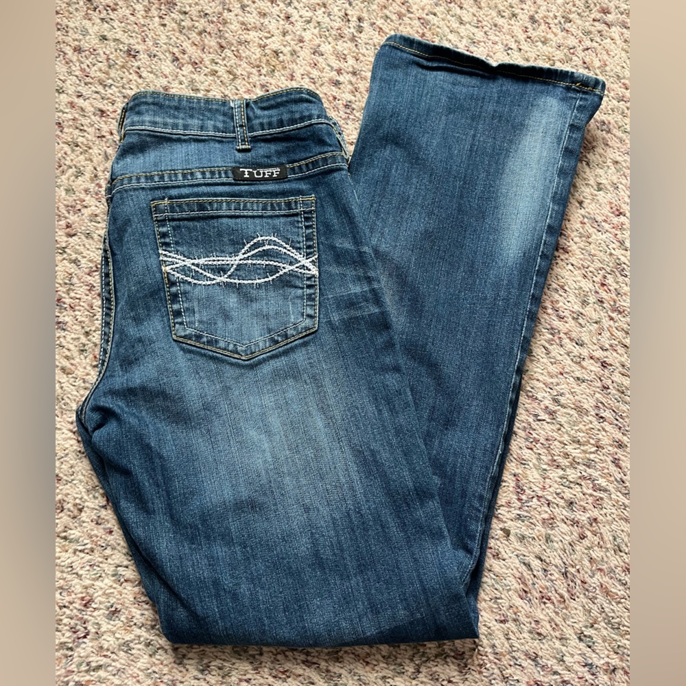 Cowgirl Tuff Don’t Fence Me In 31x33. Hardly worn.